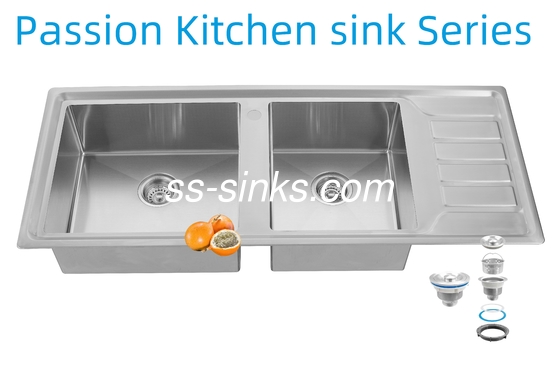 12050 مطبخ يدوي من الفولاذ المقاوم للصدأ حوض حوض مزدوج مع لوحة الصرف